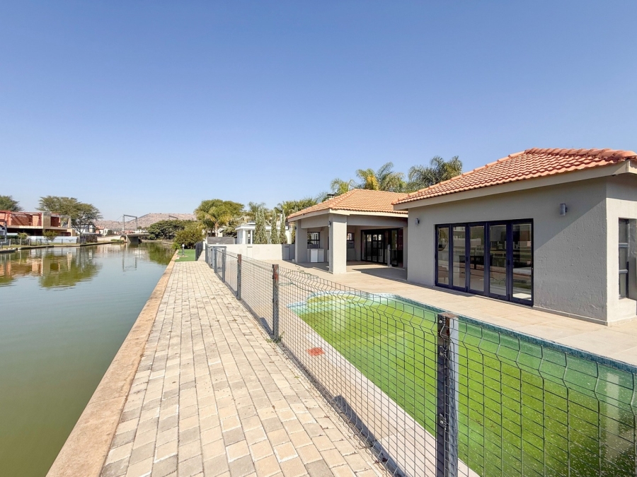 4 Bedroom Property for Sale in The Islands Estates North West